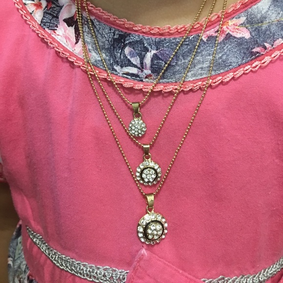 Three Chained Necklace - Picture 6 of 6